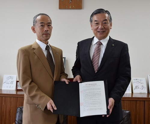 写真：協定締結式の様子