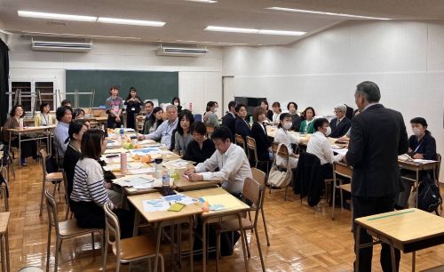 写真:中学校PTA連合会との懇談会の様子