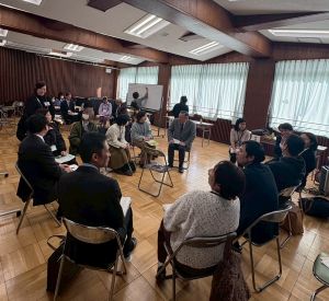 写真:小学校PTA連絡協議会との懇談会の様子
