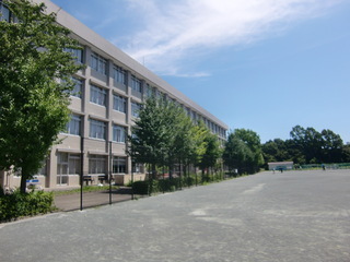 写真:施設外観2