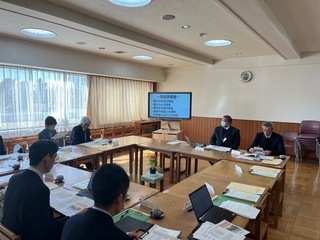 令和7年度第3回　小学校懇談の様子