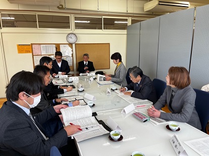 令和6年度第1回　小学校懇談の様子