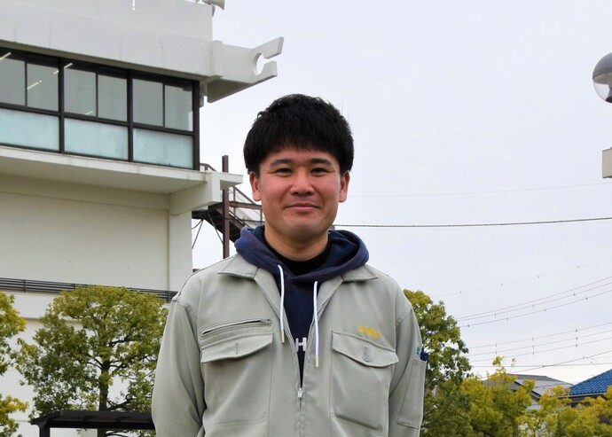 写真：道路交通課職員1