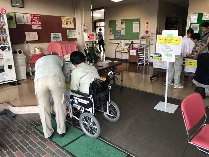 写真：豊ヶ丘福祉での様子