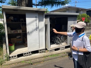 写真：ミニプロジェクト「防災倉庫探検隊」の様子