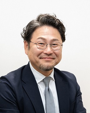 石田栄一氏