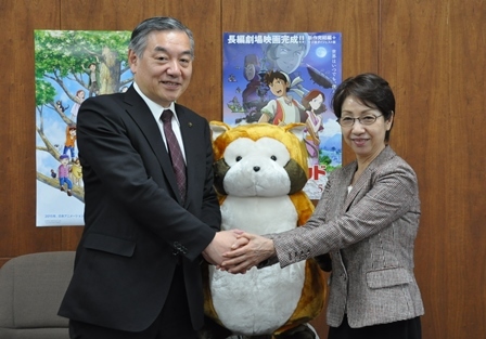 写真：日本アニメーション株式会社と多摩市の調印式