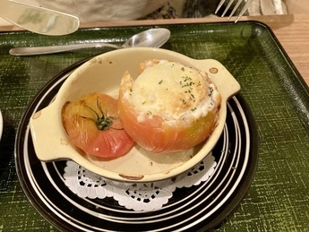 イーセイスキル入りトマトのファルシ