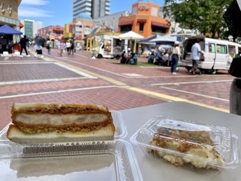 カツサンドとポテトサラダ