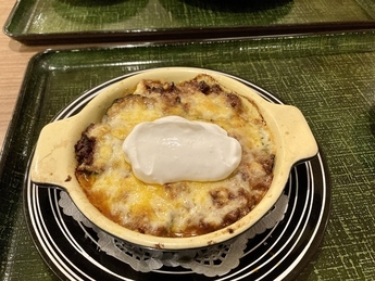 ズッキーニのラザニアイーセイスキル添え