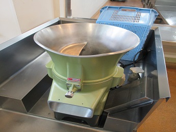 さいのめ切り機の写真