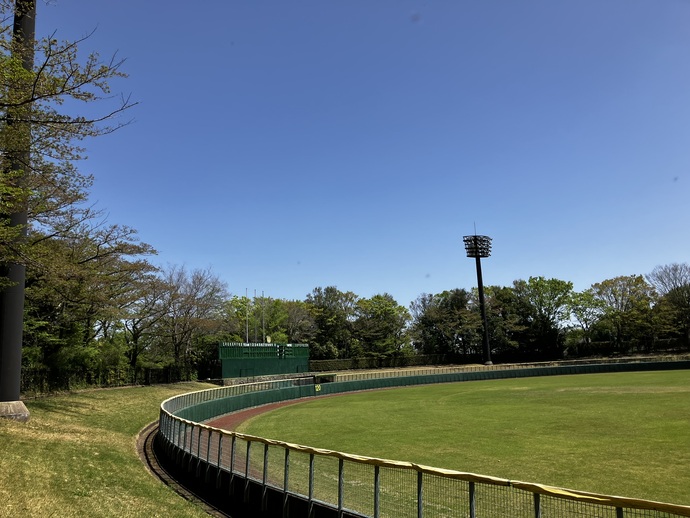 一本杉公園野球場外野の風景