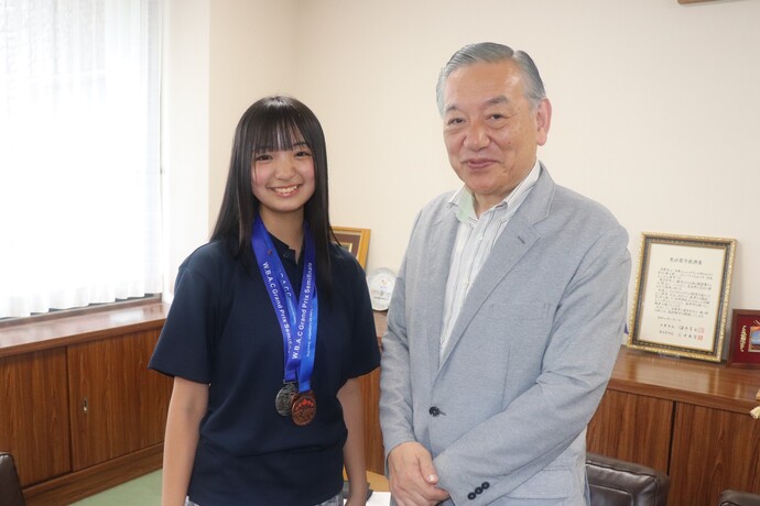 長谷川さんと市長