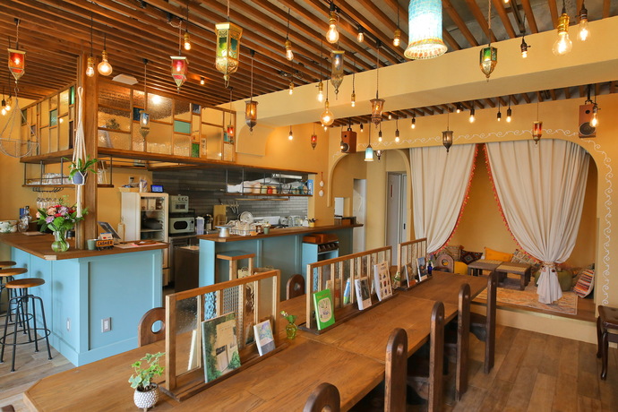 写真:「風とキャラバン」店内の写真