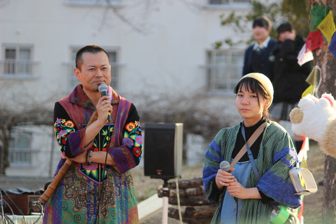 写真：風の森バザール実行委員会の二人の写真